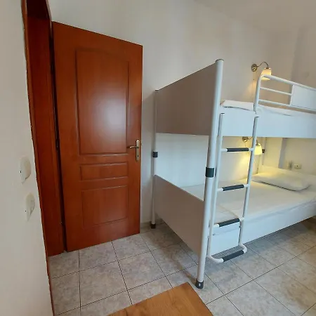 Apocalypsis Apartment Psakoudia