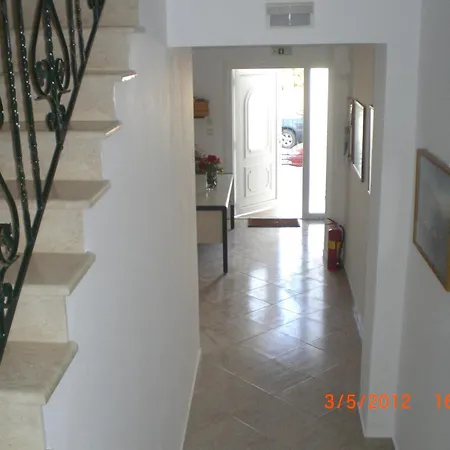 Apocalypsis Apartment Psakoudia