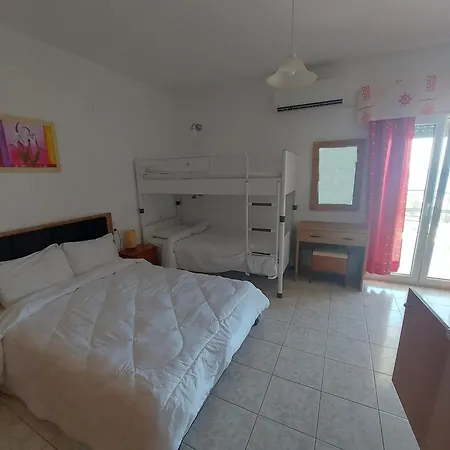 Apocalypsis Apartment *