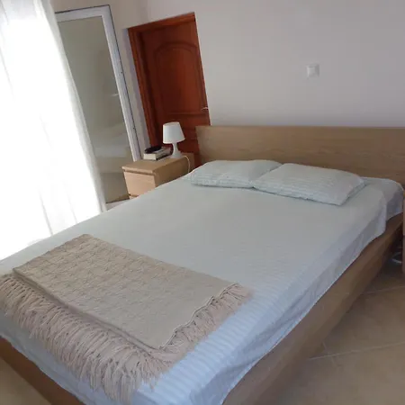 Apartment Apocalypsis *