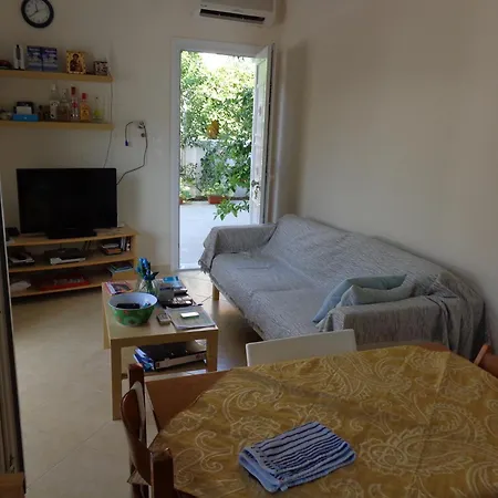 Apartment Apocalypsis *