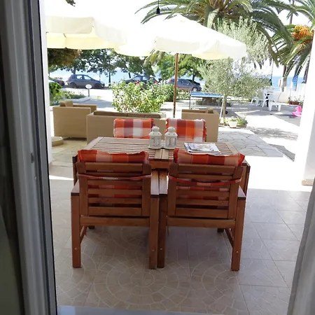 Apocalypsis Apartment Psakoudia