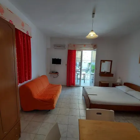 Apocalypsis Studios-apartments *