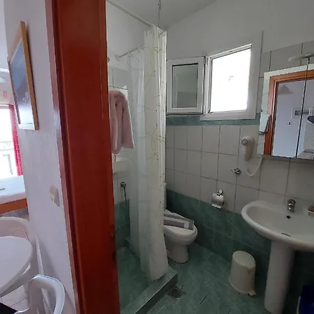 Apocalypsis Studios-apartments Psakoudia