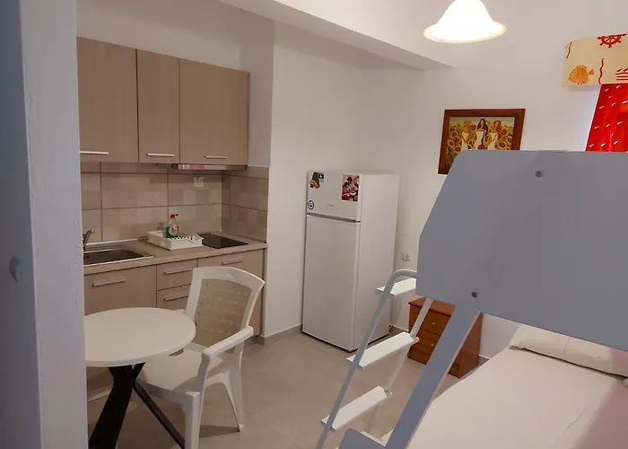 Apocalypsis Studios-apartments