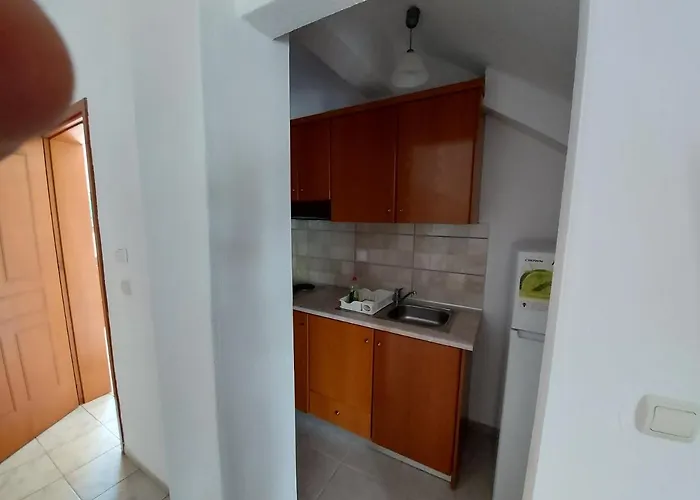 Apocalypsis Studios-apartments *