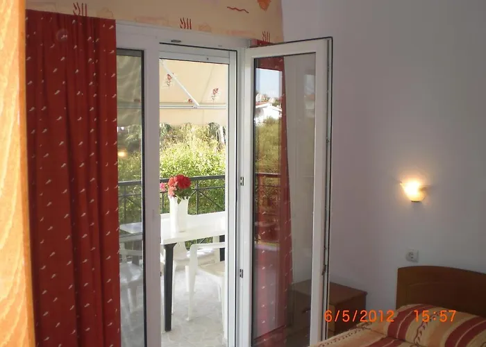 Apocalypsis Studios-apartments Daire